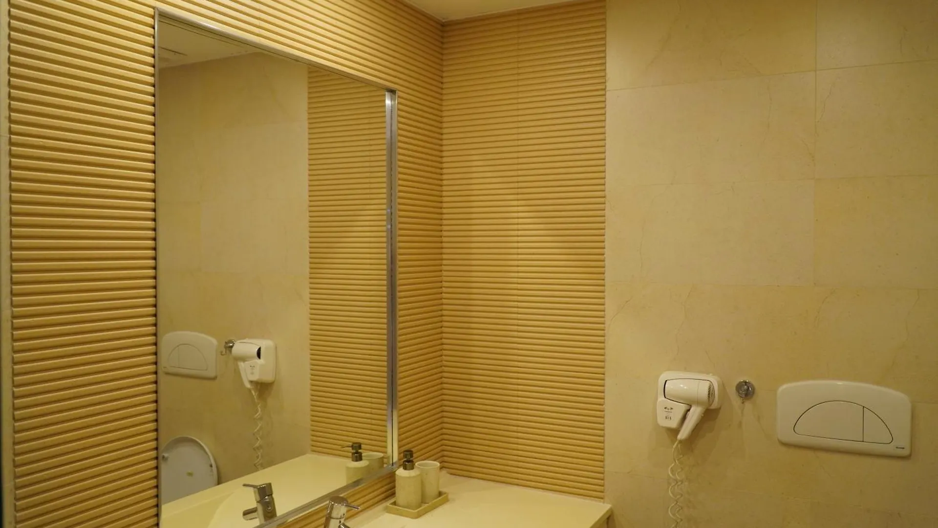 Royal Elegance Apartment Bucharest
